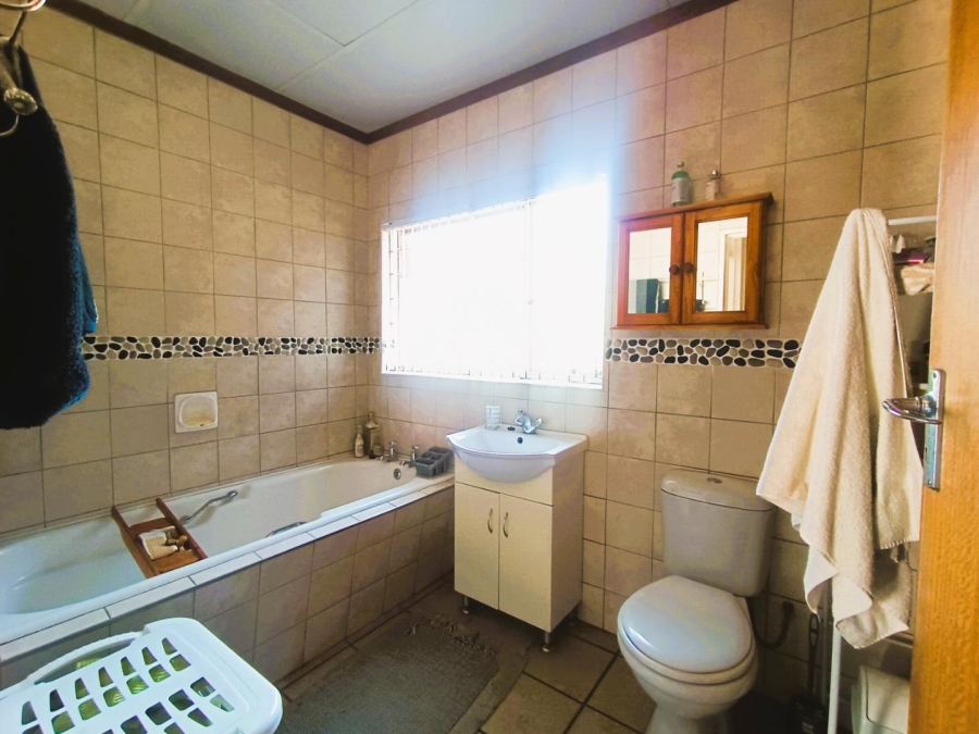 3 Bedroom Property for Sale in Fichardt Park Free State